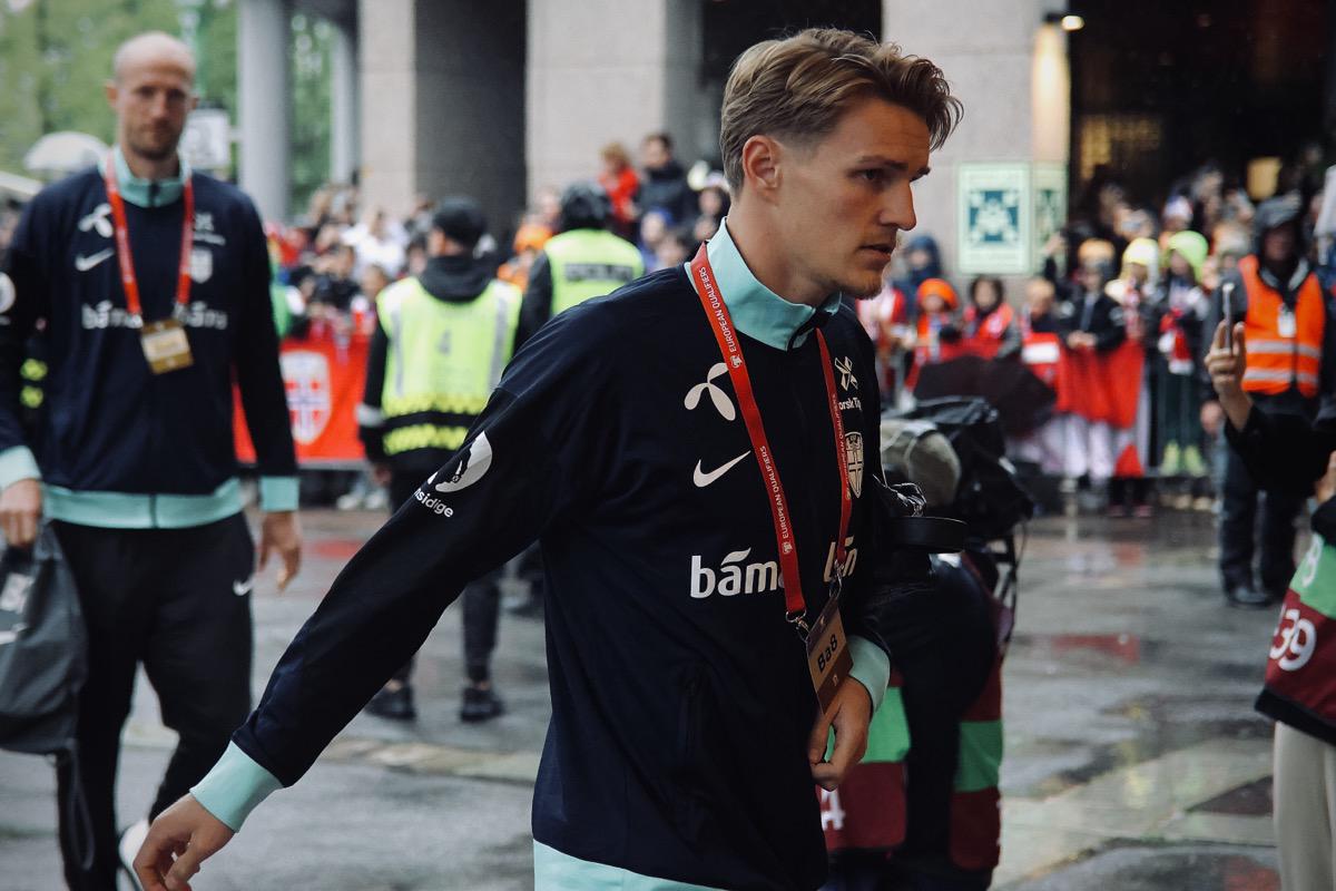 厄德高膝伤赛跑：联赛杯决赛温布利，挪威队长能否及时归来？