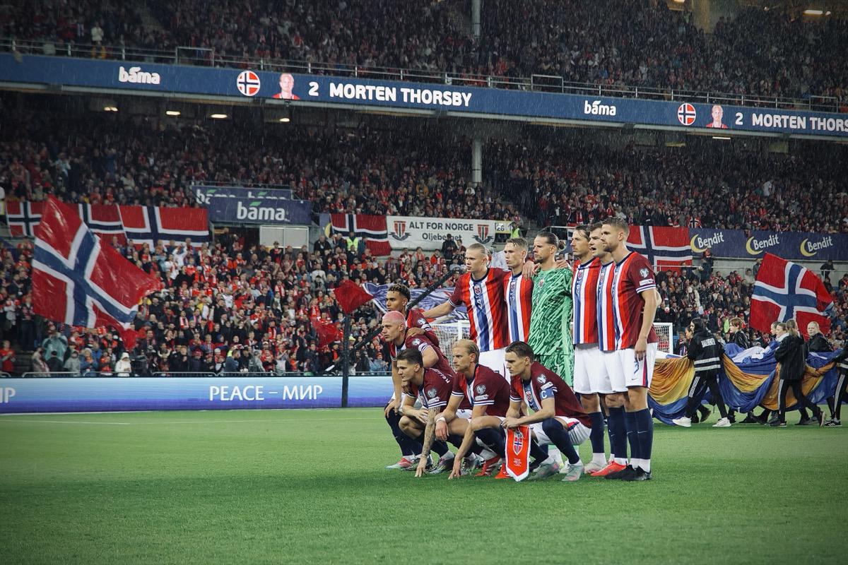 厄德高7次助攻领挪威重返世界杯:27年等待,一个少年的答卷